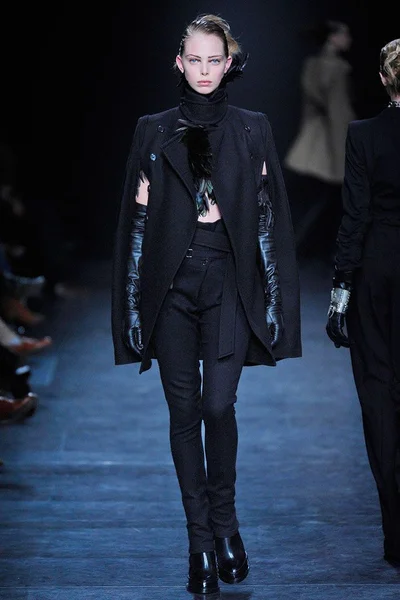 Look 7
